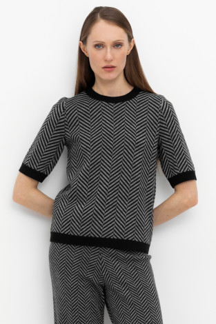 Джемперы женские для мам, артикул: ЕВ 30104/24ш, цвет: черный